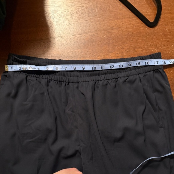 Everlane Italian GoWeave 100% Wool Pull-On Ankle Pant in Black - Size 16 - Picture 6 of 12